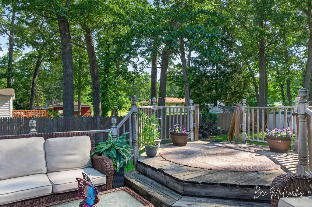 2410 Marcoux Avenue Muskegon Charter Township MI 49442