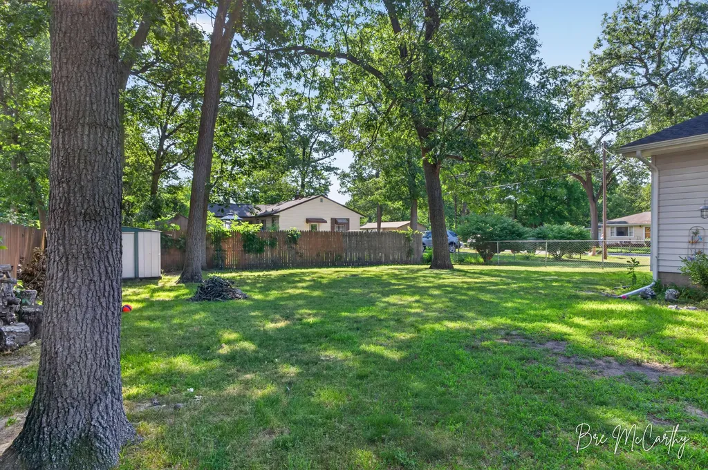 2410 Marcoux Avenue Muskegon Charter Township MI 49442