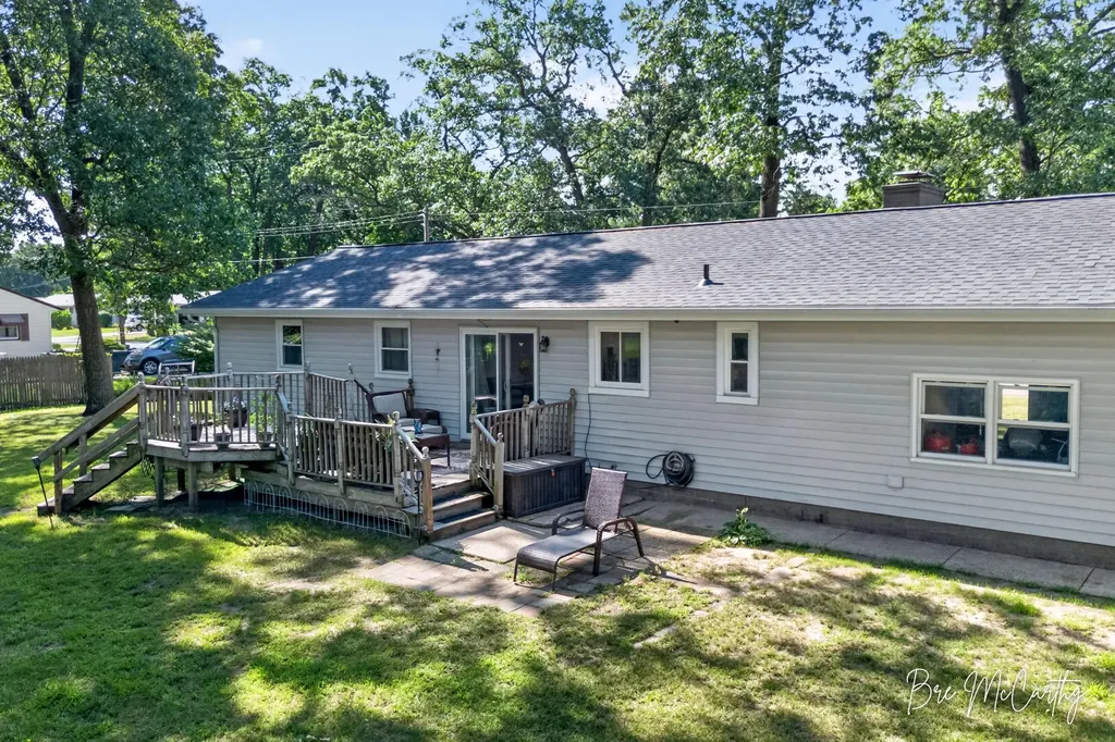 2410 Marcoux Avenue Muskegon Charter Township MI 49442