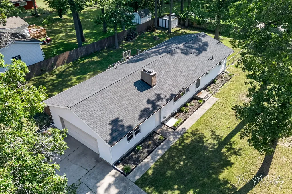 2410 Marcoux Avenue Muskegon Charter Township MI 49442