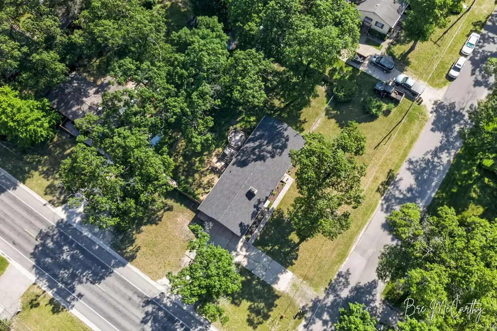 2410 Marcoux Avenue Muskegon Charter Township MI 49442