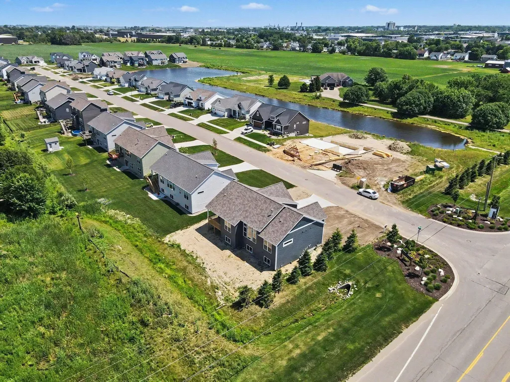 9585 Fields Drive Zeeland Charter Township MI 49464
