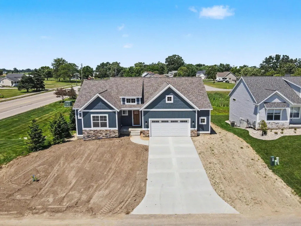 9585 Fields Drive Zeeland Charter Township MI 49464