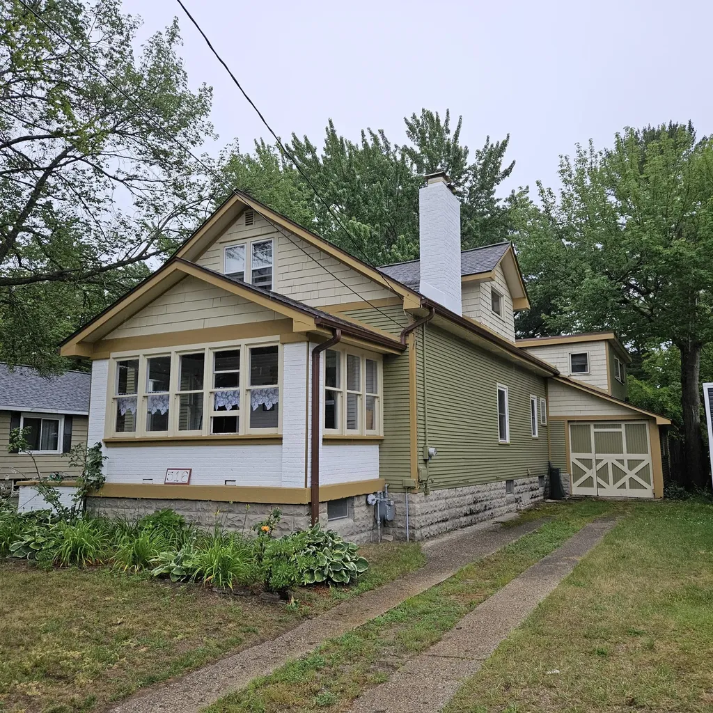 516 E Exchange Street Spring Lake Village MI 49456