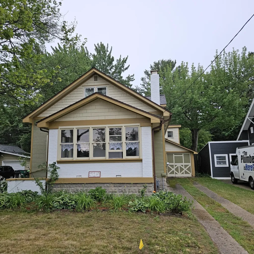 516 E Exchange Street Spring Lake Village MI 49456