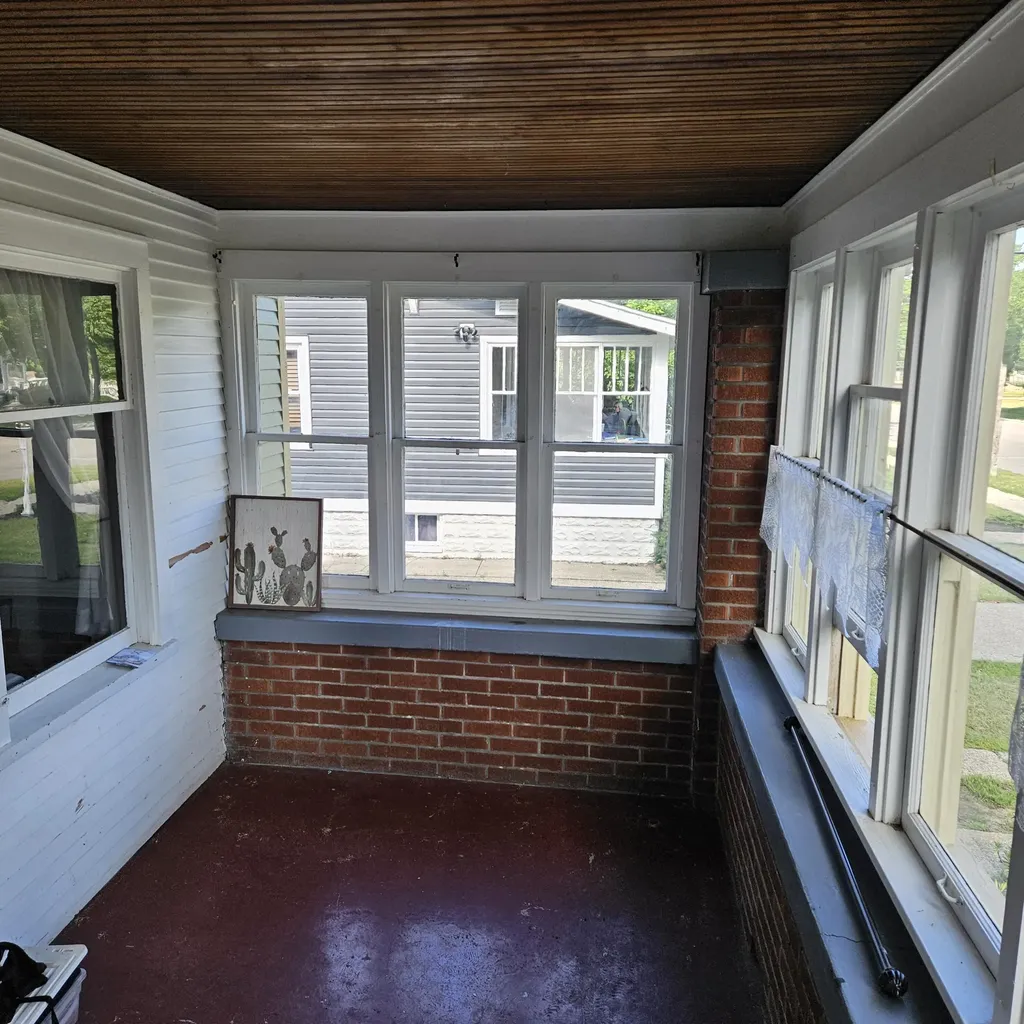516 E Exchange Street Spring Lake Village MI 49456