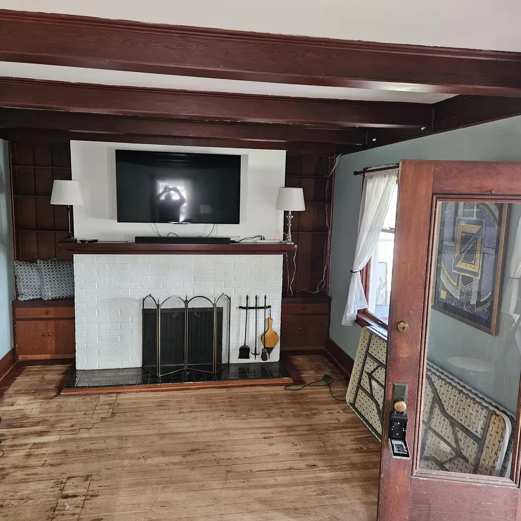 516 E Exchange Street Spring Lake Village MI 49456