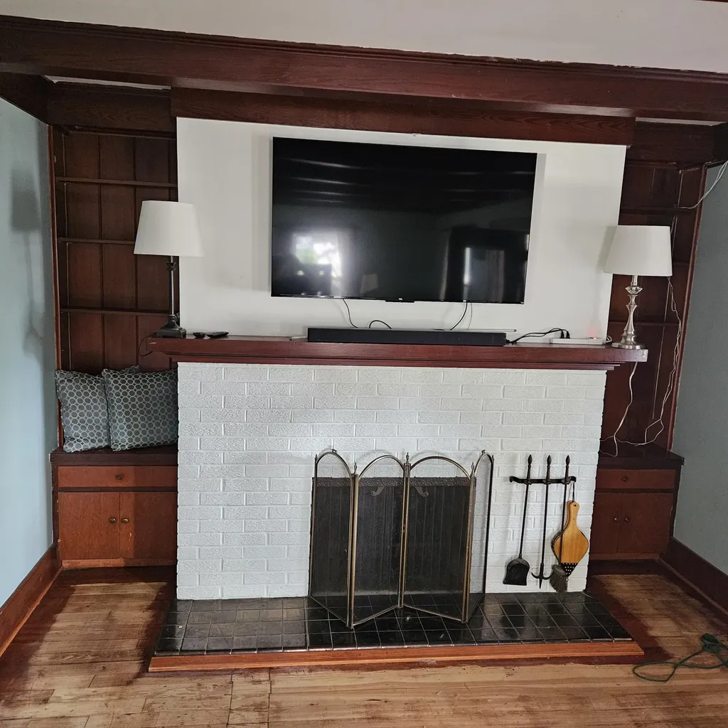 516 E Exchange Street Spring Lake Village MI 49456