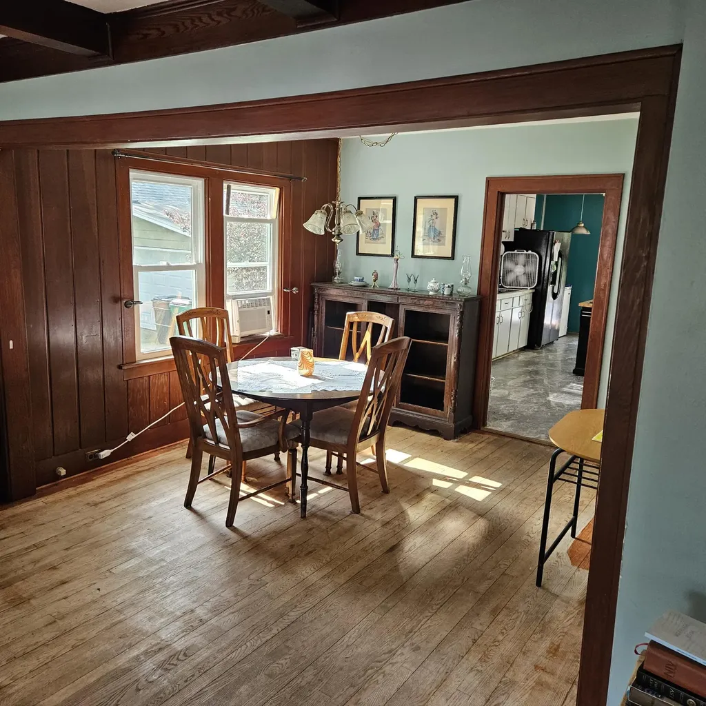 516 E Exchange Street Spring Lake Village MI 49456
