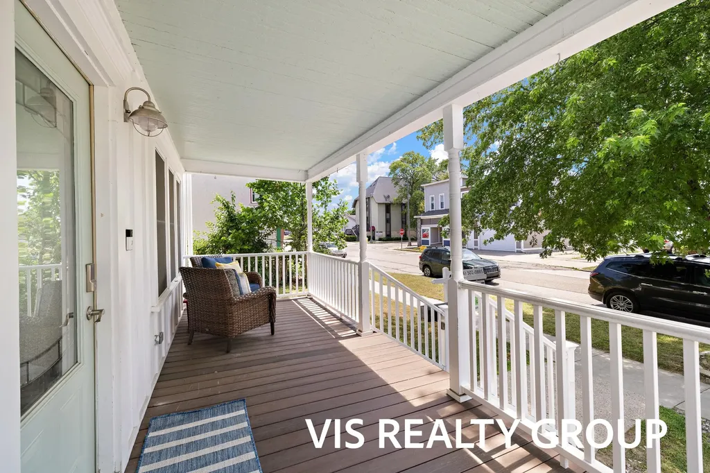 627 Fulton Avenue Grand Haven City MI 49417