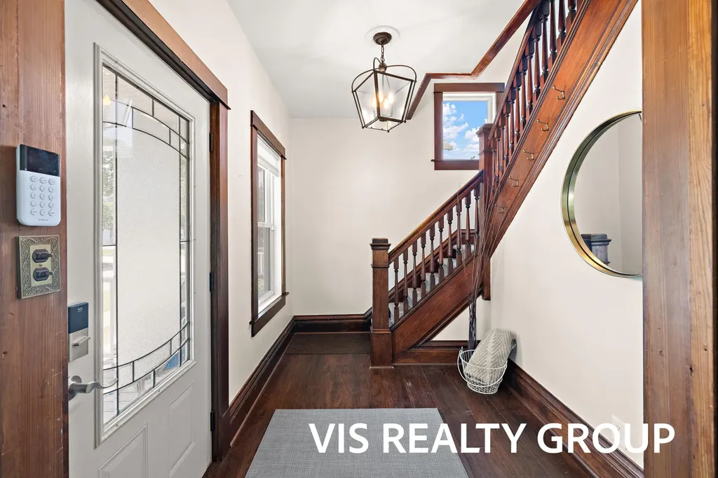 627 Fulton Avenue Grand Haven City MI 49417