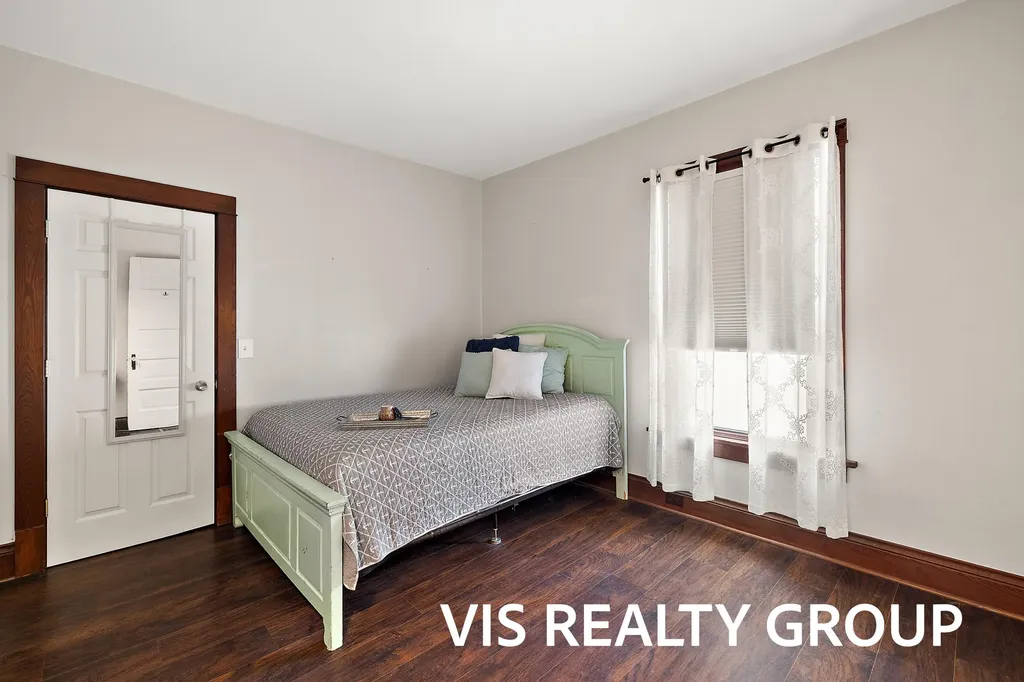 627 Fulton Avenue Grand Haven City MI 49417