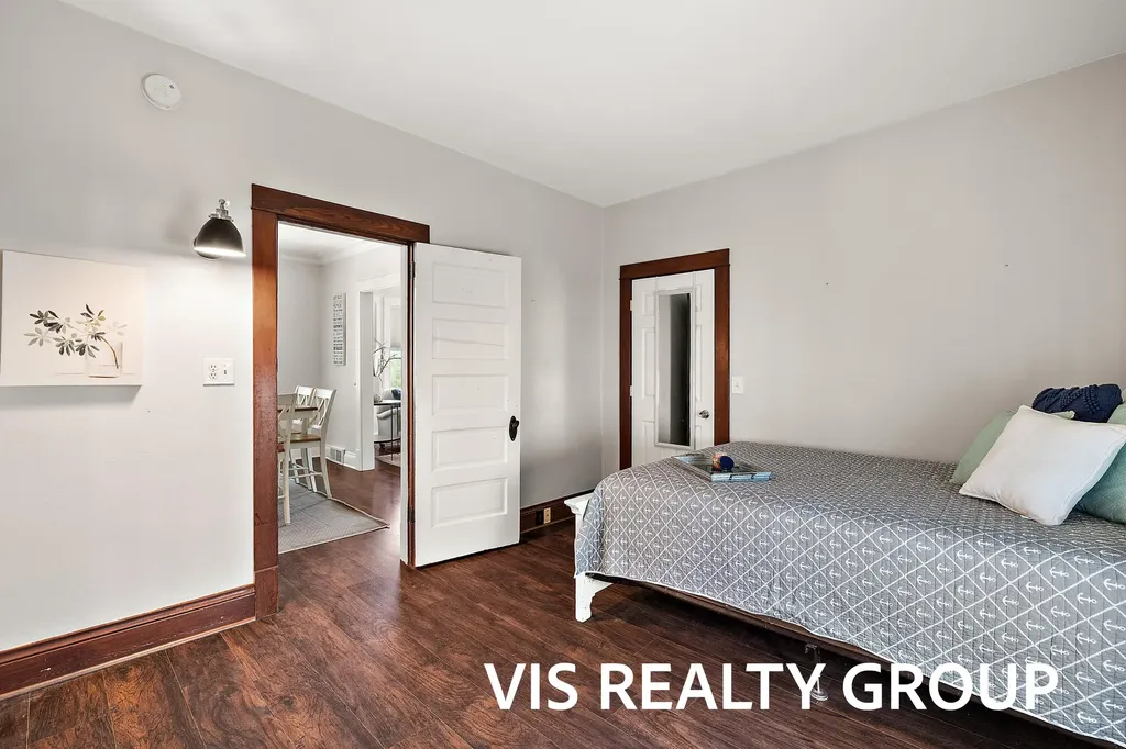 627 Fulton Avenue Grand Haven City MI 49417