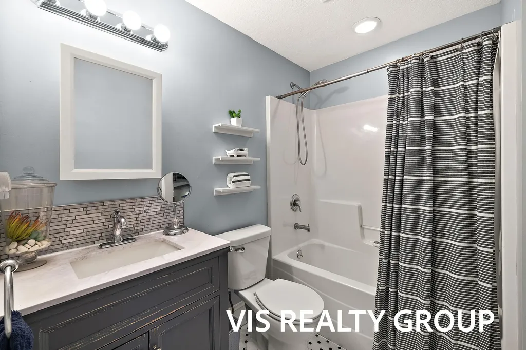 627 Fulton Avenue Grand Haven City MI 49417