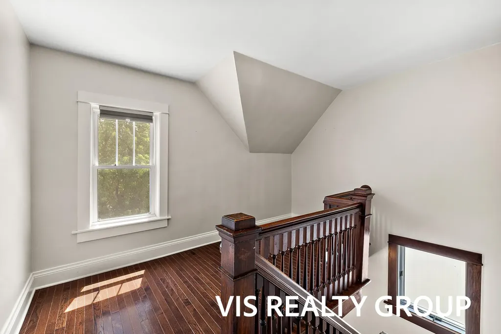 627 Fulton Avenue Grand Haven City MI 49417