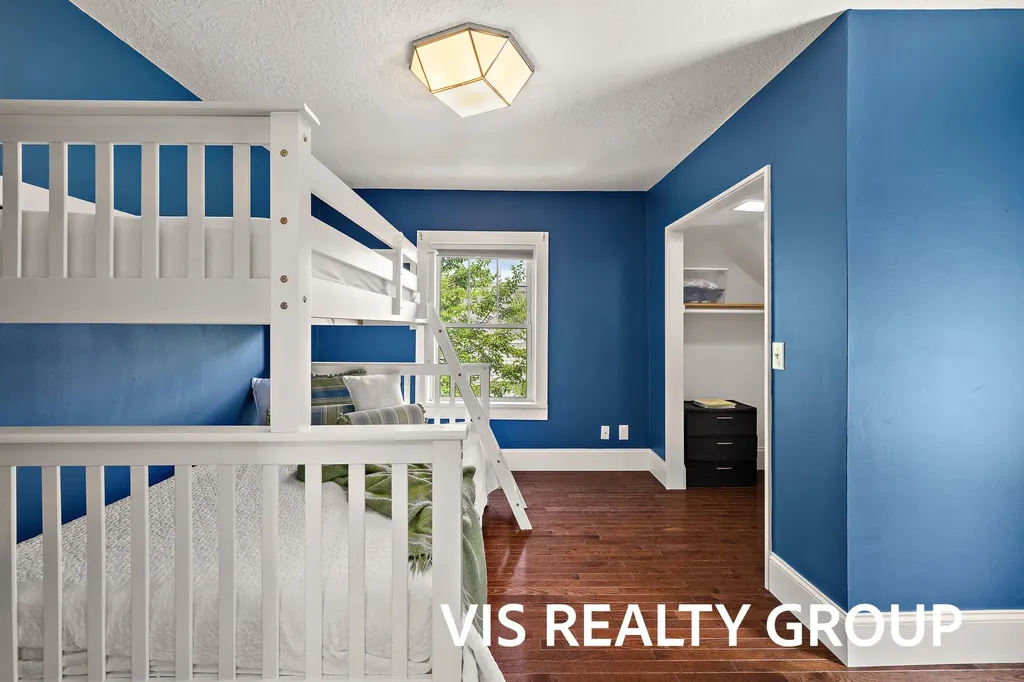 627 Fulton Avenue Grand Haven City MI 49417