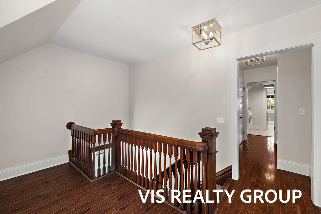 627 Fulton Avenue Grand Haven City MI 49417