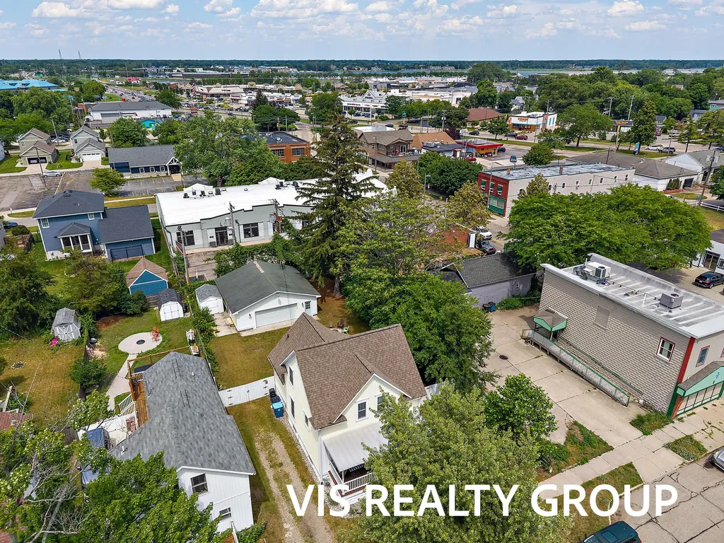 627 Fulton Avenue Grand Haven City MI 49417