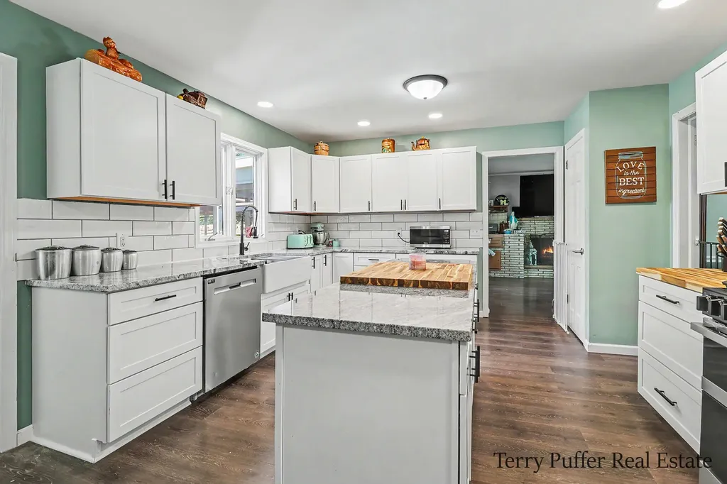 695 Miller Drive North Muskegon City MI 49445