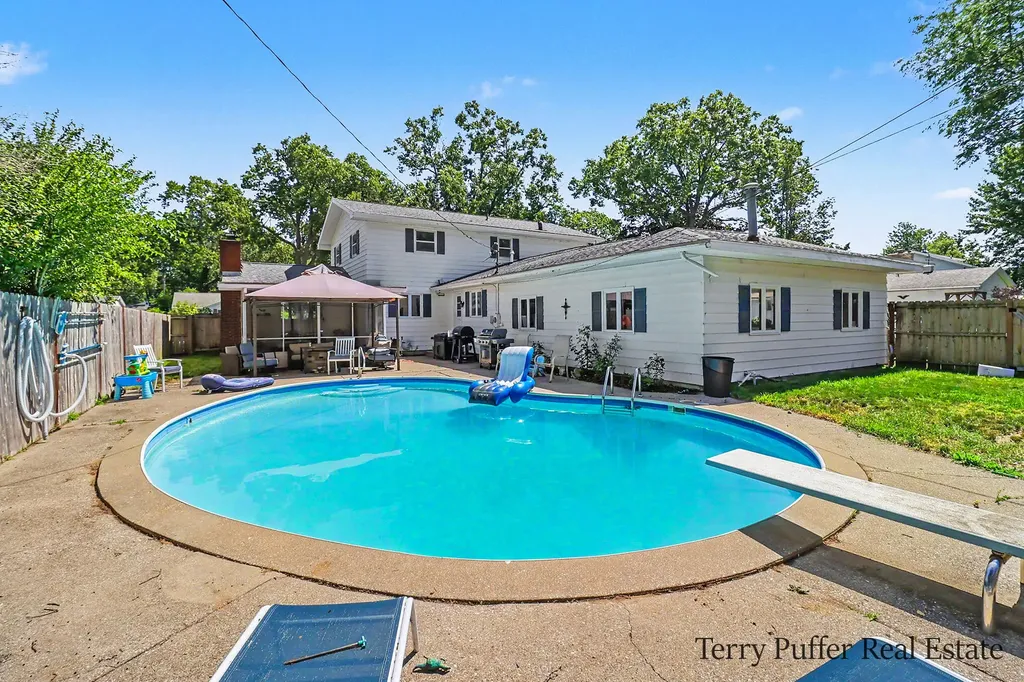 695 Miller Drive North Muskegon City MI 49445