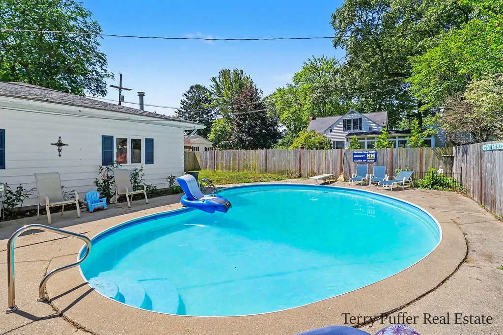 695 Miller Drive North Muskegon City MI 49445