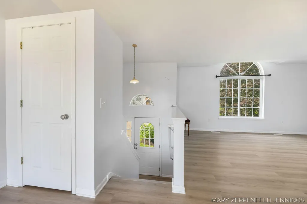 489 Sunmeadow Drive SE Gaines Charter Township MI 49508