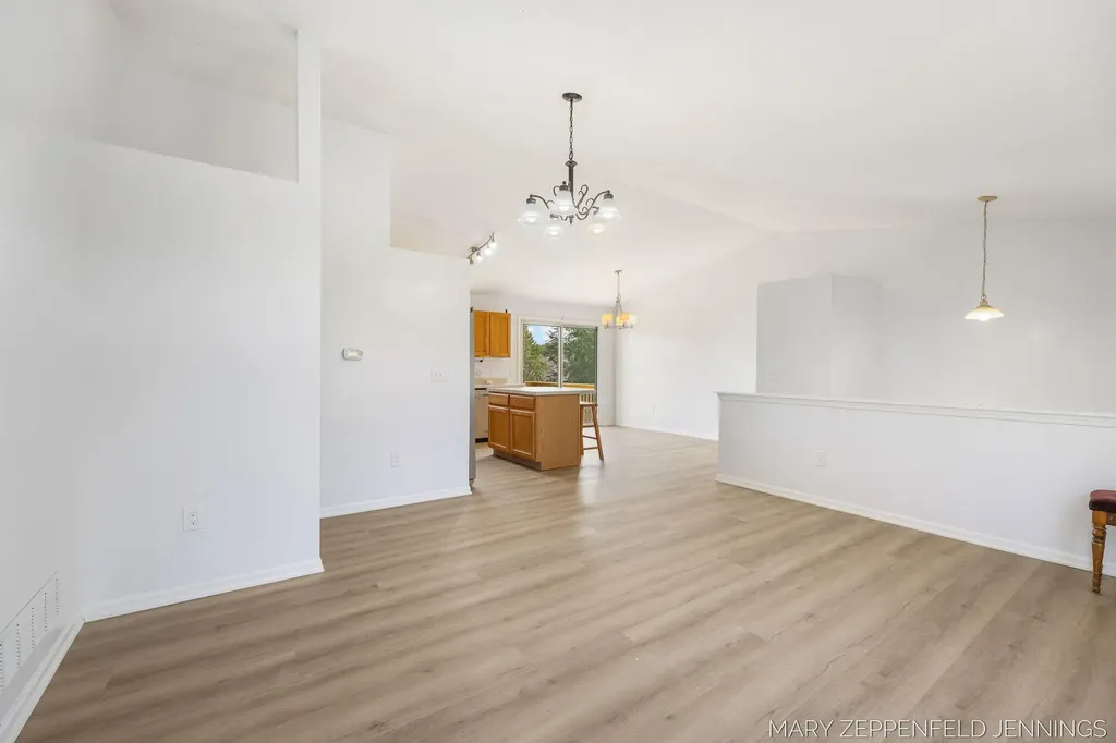 489 Sunmeadow Drive SE Gaines Charter Township MI 49508
