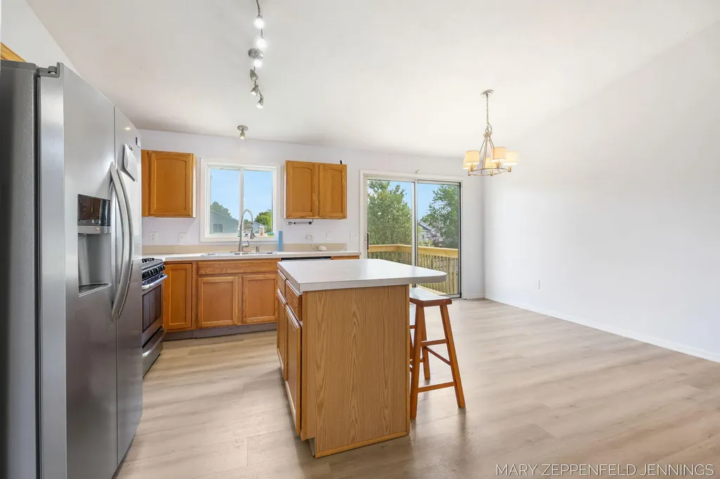 489 Sunmeadow Drive SE Gaines Charter Township MI 49508