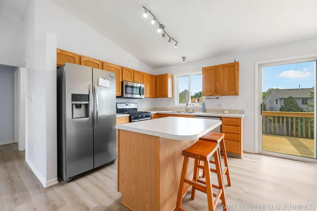 489 Sunmeadow Drive SE Gaines Charter Township MI 49508