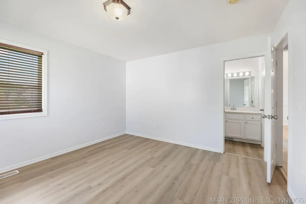 489 Sunmeadow Drive SE Gaines Charter Township MI 49508