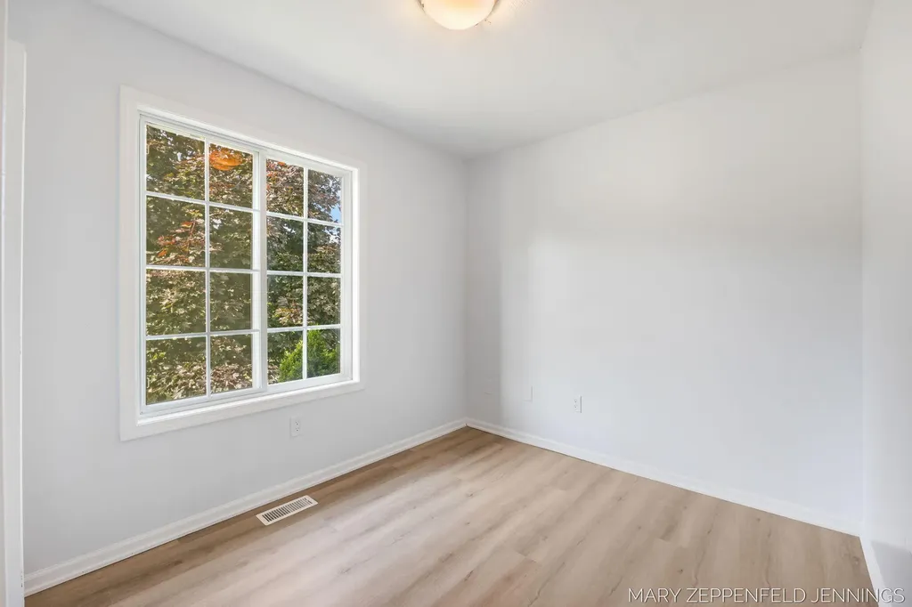 489 Sunmeadow Drive SE Gaines Charter Township MI 49508