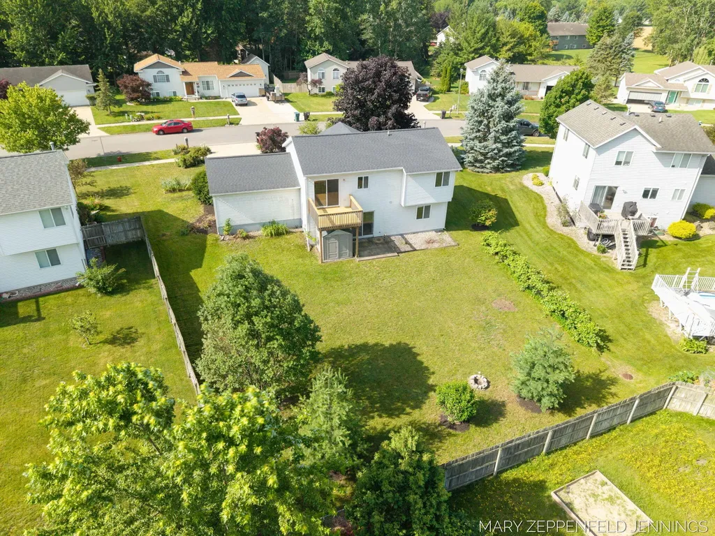 489 Sunmeadow Drive SE Gaines Charter Township MI 49508
