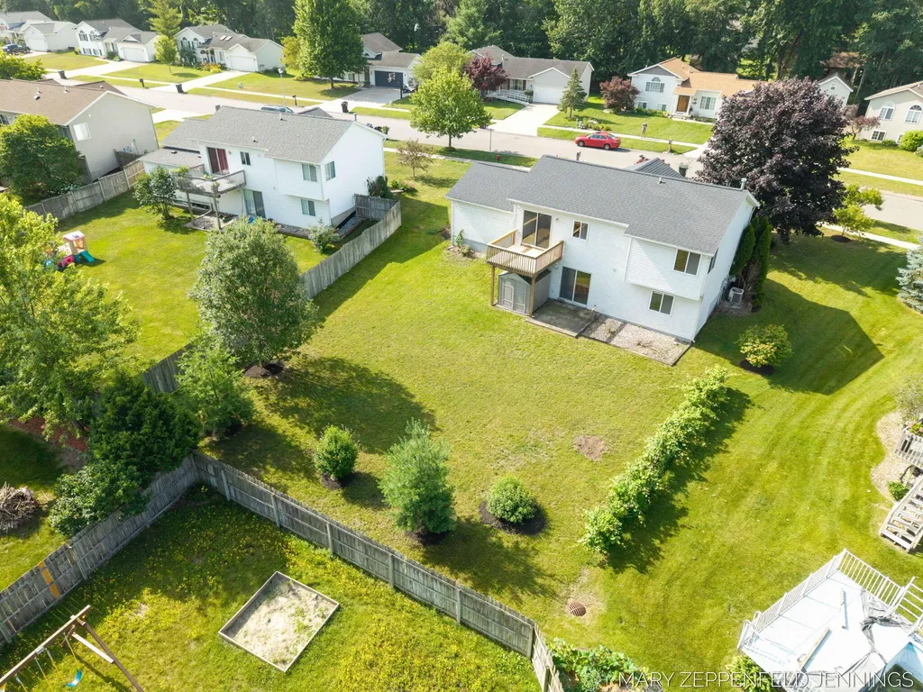 489 Sunmeadow Drive SE Gaines Charter Township MI 49508
