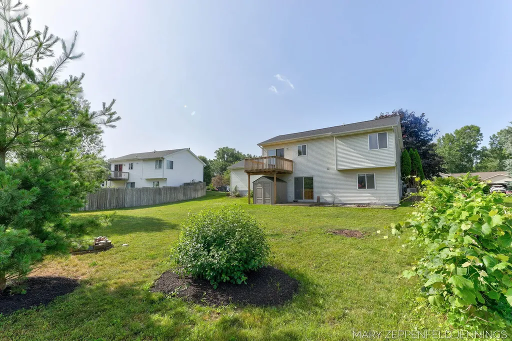 489 Sunmeadow Drive SE Gaines Charter Township MI 49508