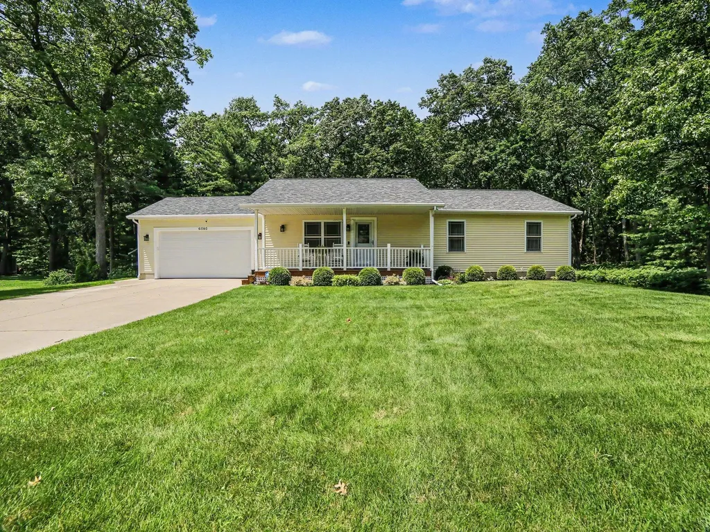 6595 Blackhawk Lane Dalton Township MI 49457