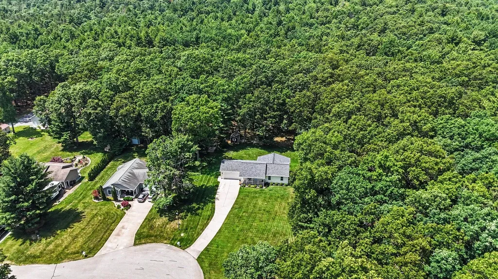6595 Blackhawk Lane Dalton Township MI 49457