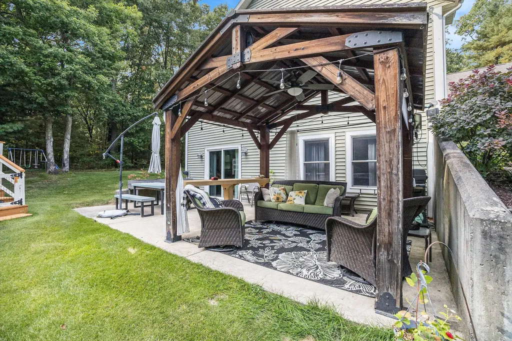 2933 Cedar Hills Lane Cedar Creek Township MI 49457
