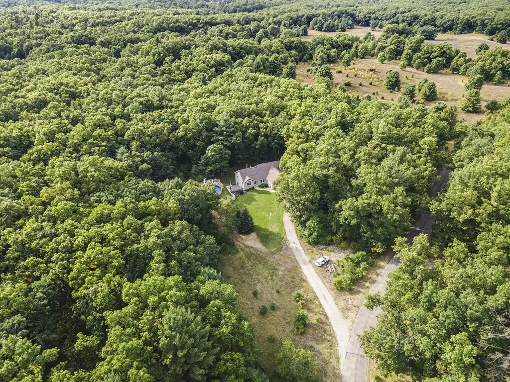 2933 Cedar Hills Lane Cedar Creek Township MI 49457