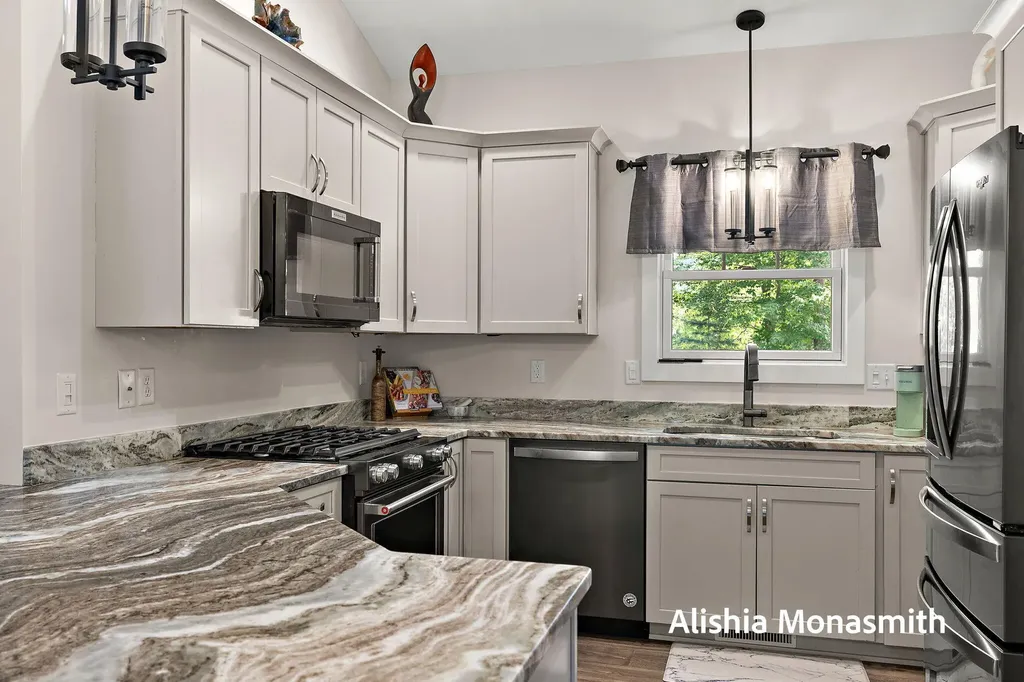 2360 E Mount Garfield Road Fruitport Charter Township MI 49444