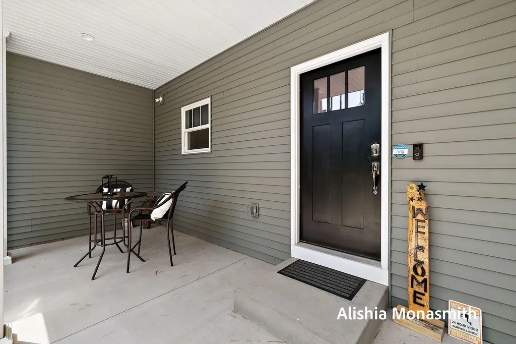 2360 E Mount Garfield Road Fruitport Charter Township MI 49444
