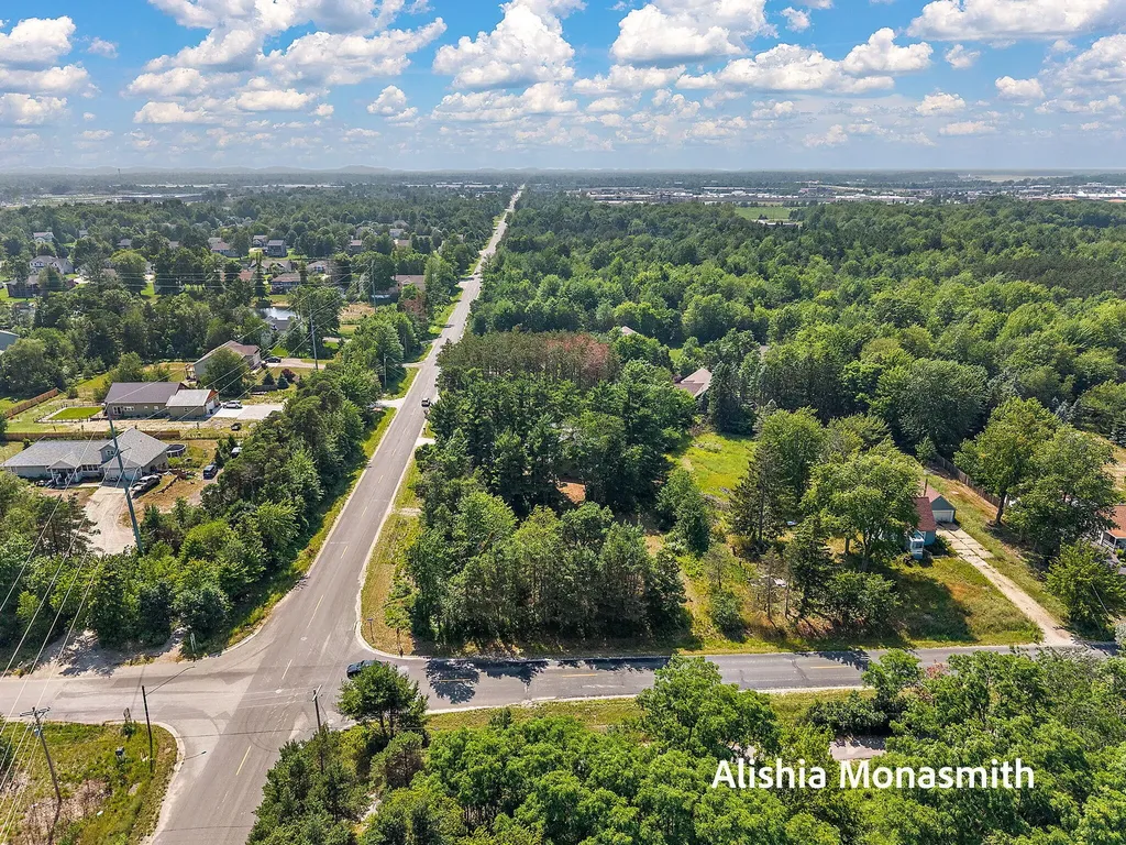 2360 E Mount Garfield Road Fruitport Charter Township MI 49444