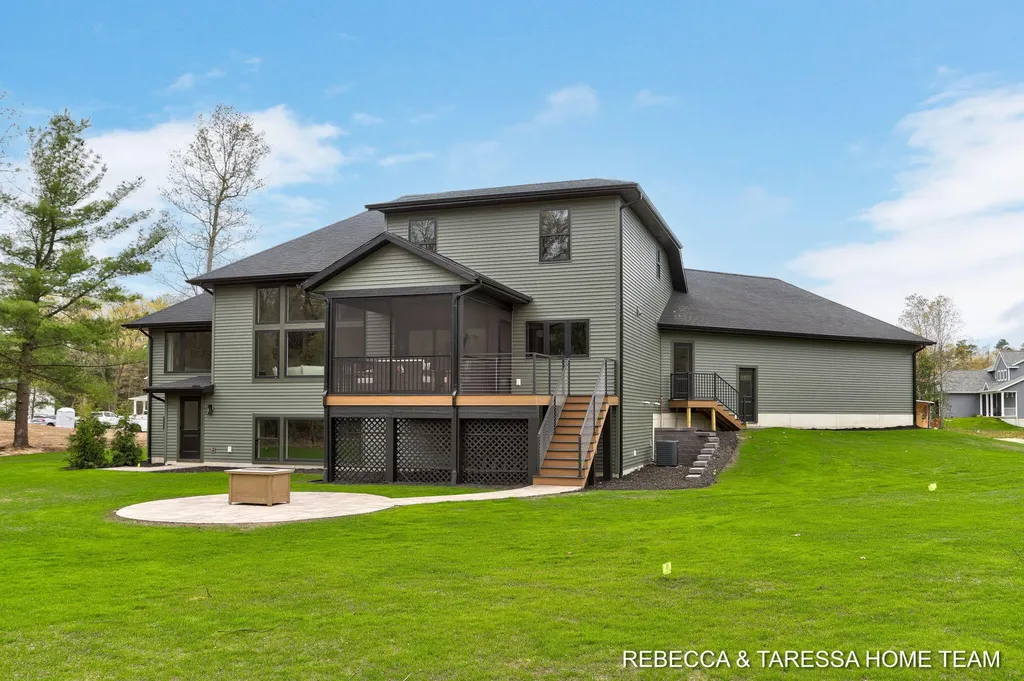 400 Sabine Drive Egelston Township MI 49442