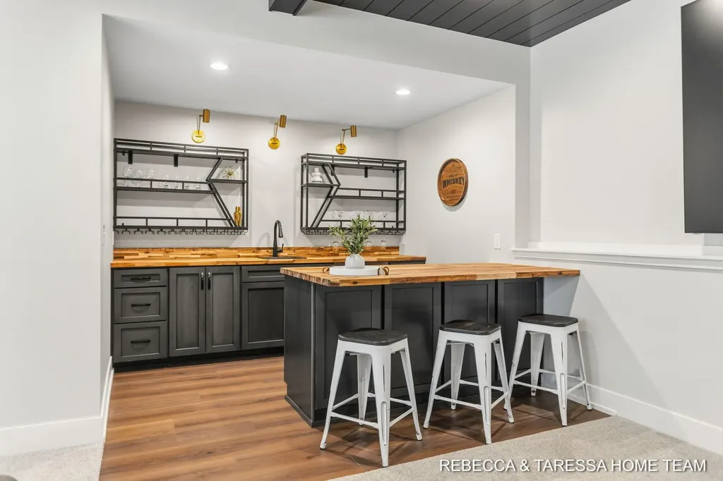 400 Sabine Drive Egelston Township MI 49442