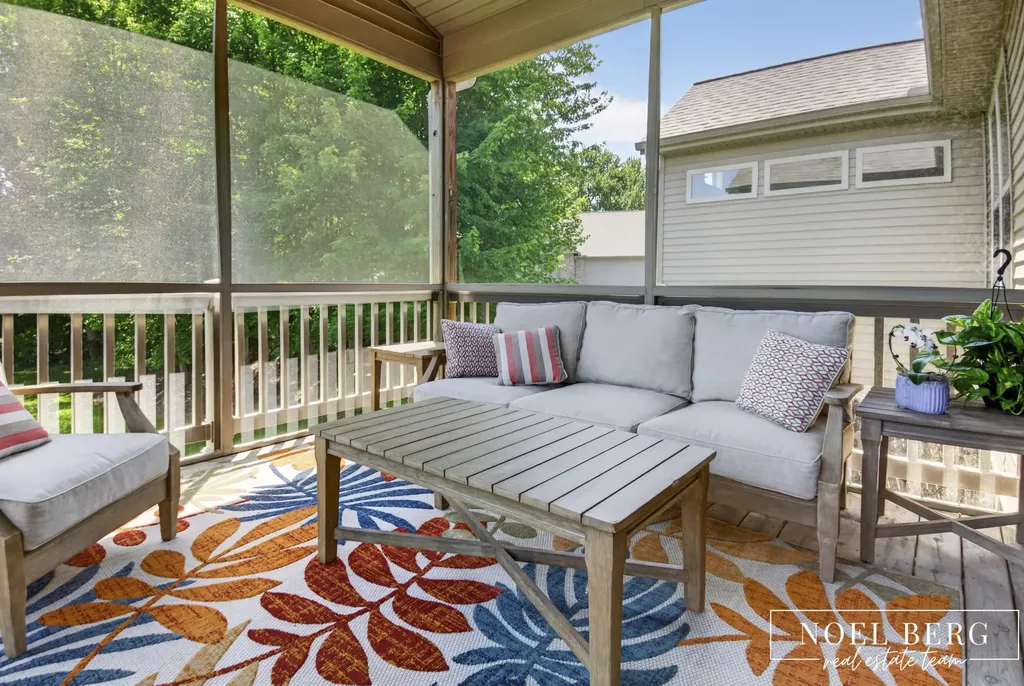 4866 Chatsworth Creek Drive Blendon Township MI 49426