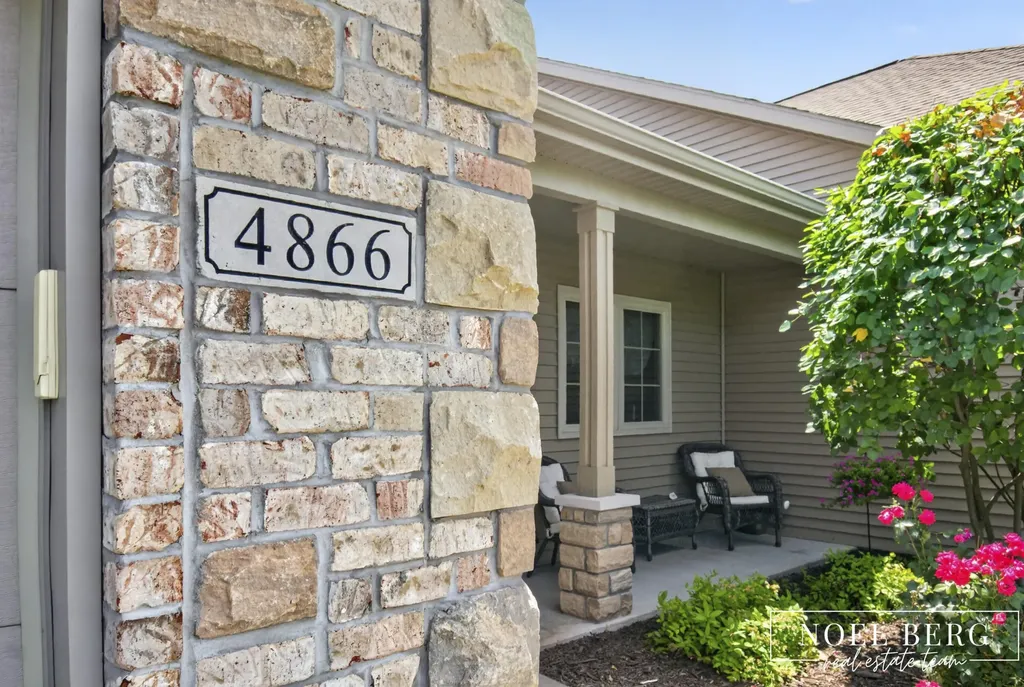 4866 Chatsworth Creek Drive Blendon Township MI 49426