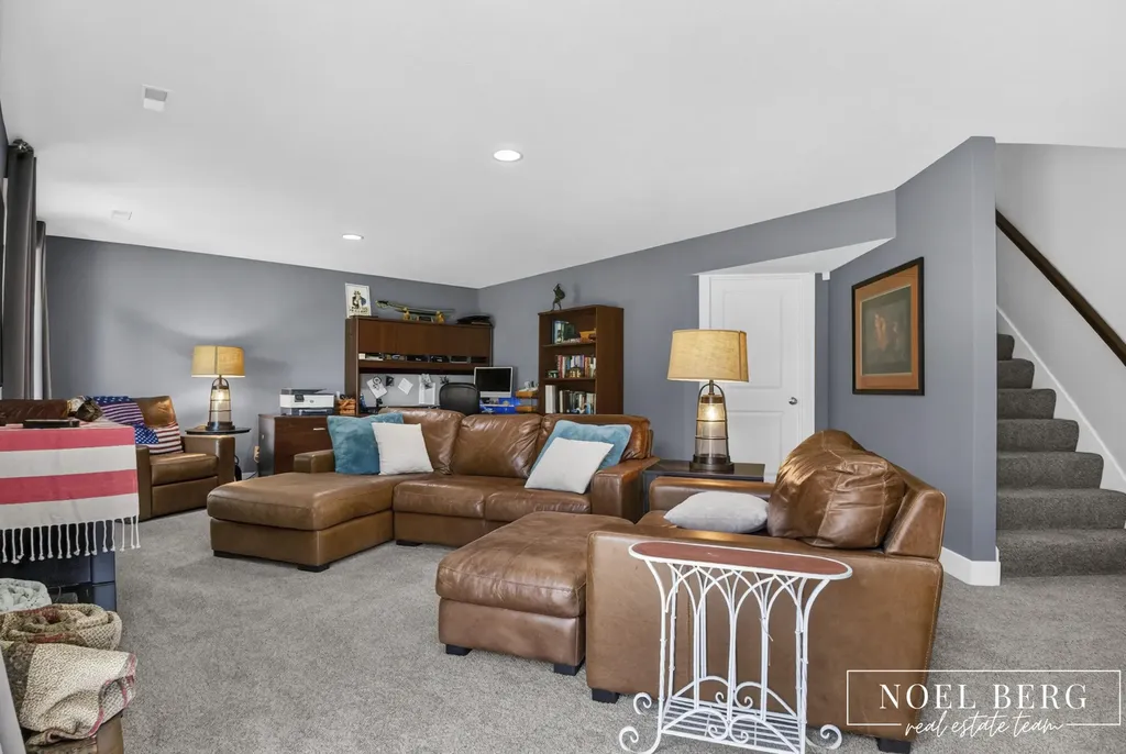 4866 Chatsworth Creek Drive Blendon Township MI 49426