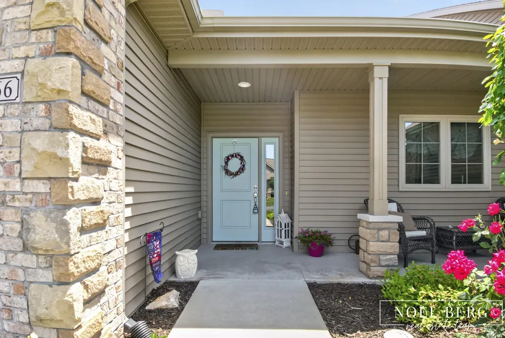 4866 Chatsworth Creek Drive Blendon Township MI 49426