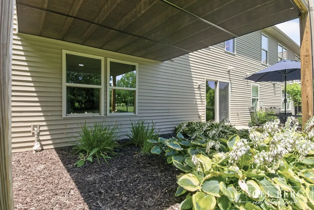4866 Chatsworth Creek Drive Blendon Township MI 49426