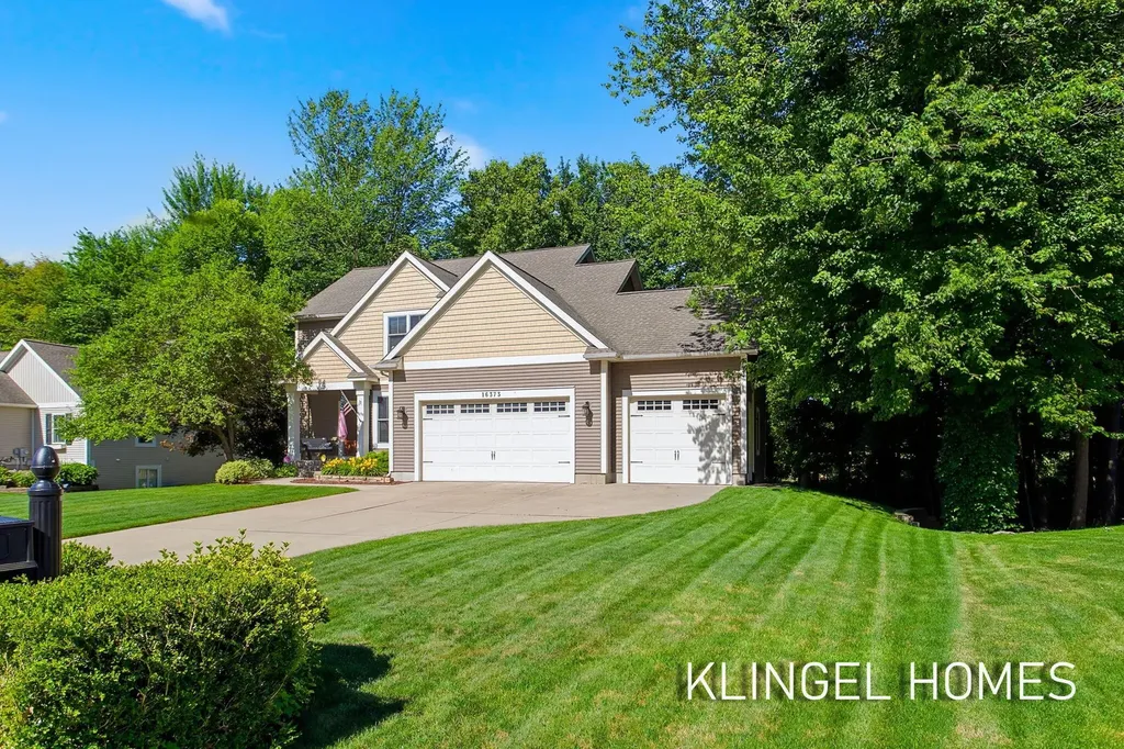 16373 W Willow Drive Spring Lake Township MI 49456