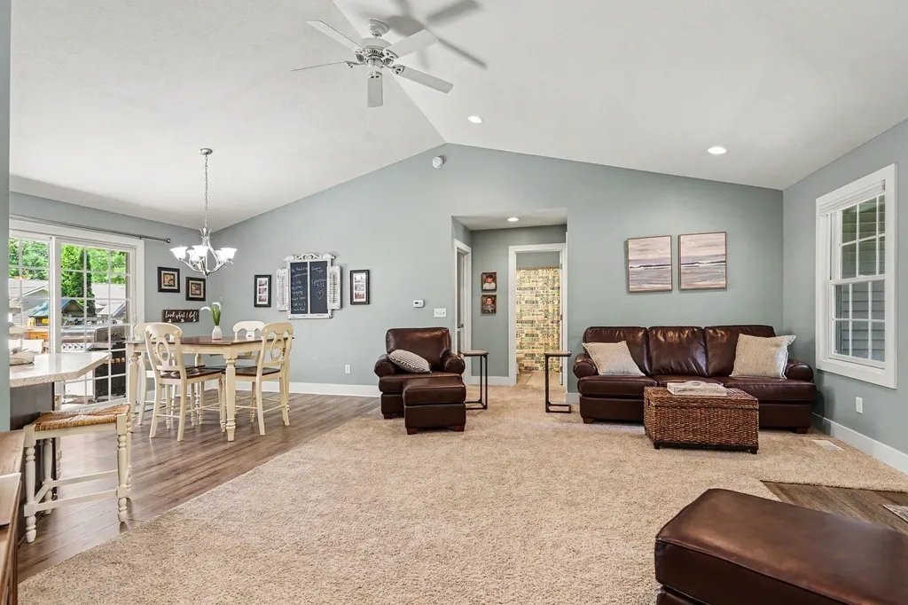 2560 Huron Trail Muskegon Charter Township MI 49445